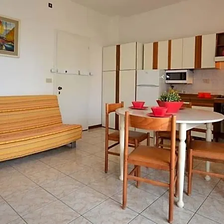 Hotel Comfortable Flat Close To The By Beahost