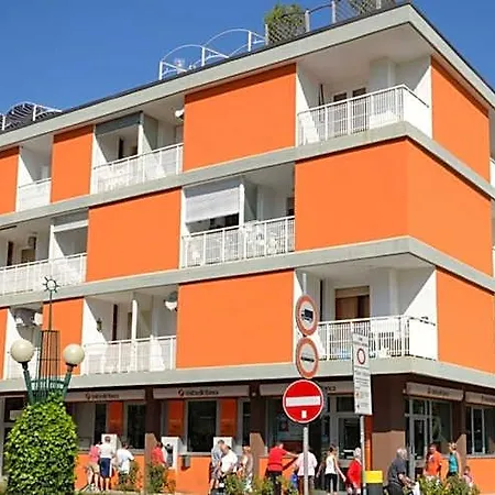 Comfortable Flat Close To The By Beahost 2*